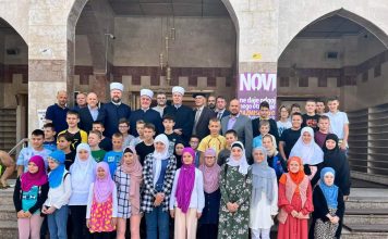 Reisu-l-ulema dr. Husein ef. Kavazović u posjeti mektebima u Zenici: Mekteb je temeljna ustanova Islamske zajednice
