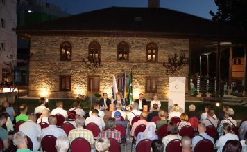 U Zenici održan razgovor o knjizi „Bošnjačka politika u XX stoljeću“, autora prof. dr. Šaćira Filandre