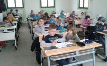 Djeca mekteba Lukovo Polje za djecu Sirije