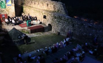 Lastavica 2021: “Večer Kur'ana” u Vrandučkoj tvrđavi